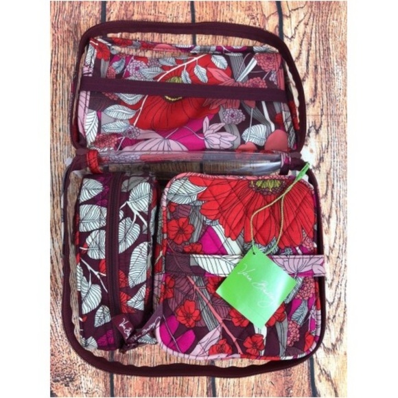 vera bradley travel cosmetic set